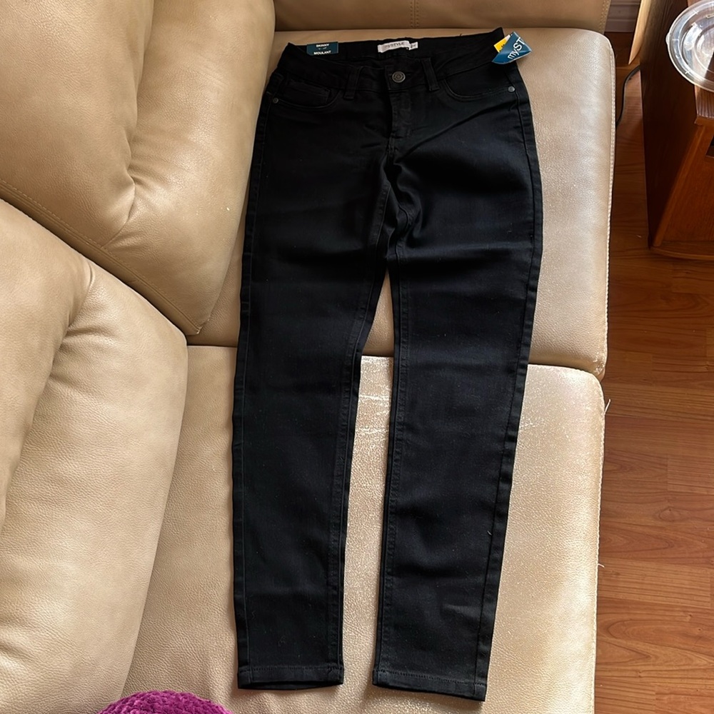 Black skinny jeans